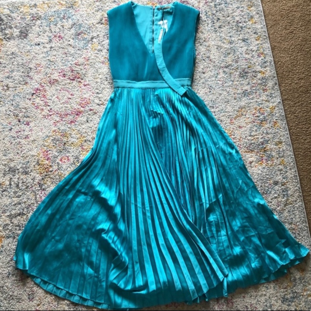Alice + Olivia dress